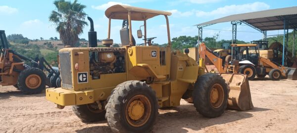 Pá carregadeira Cat 930C - Imagem 3
