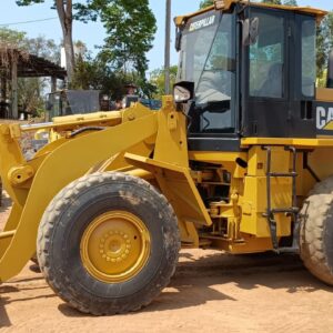 Pá carregadeira caterpilar 938H