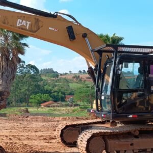 Escavadeira Caterpillar 320DL
