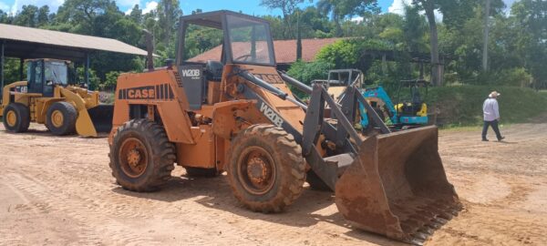 Pá carregadeira Case W20B - Imagem 4